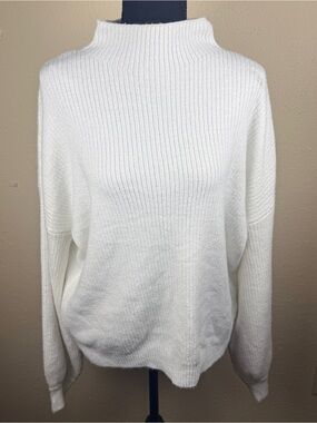 Pinque Women's Large Cozy Ribbed Mock Neck Sweater - White Cabincore Career